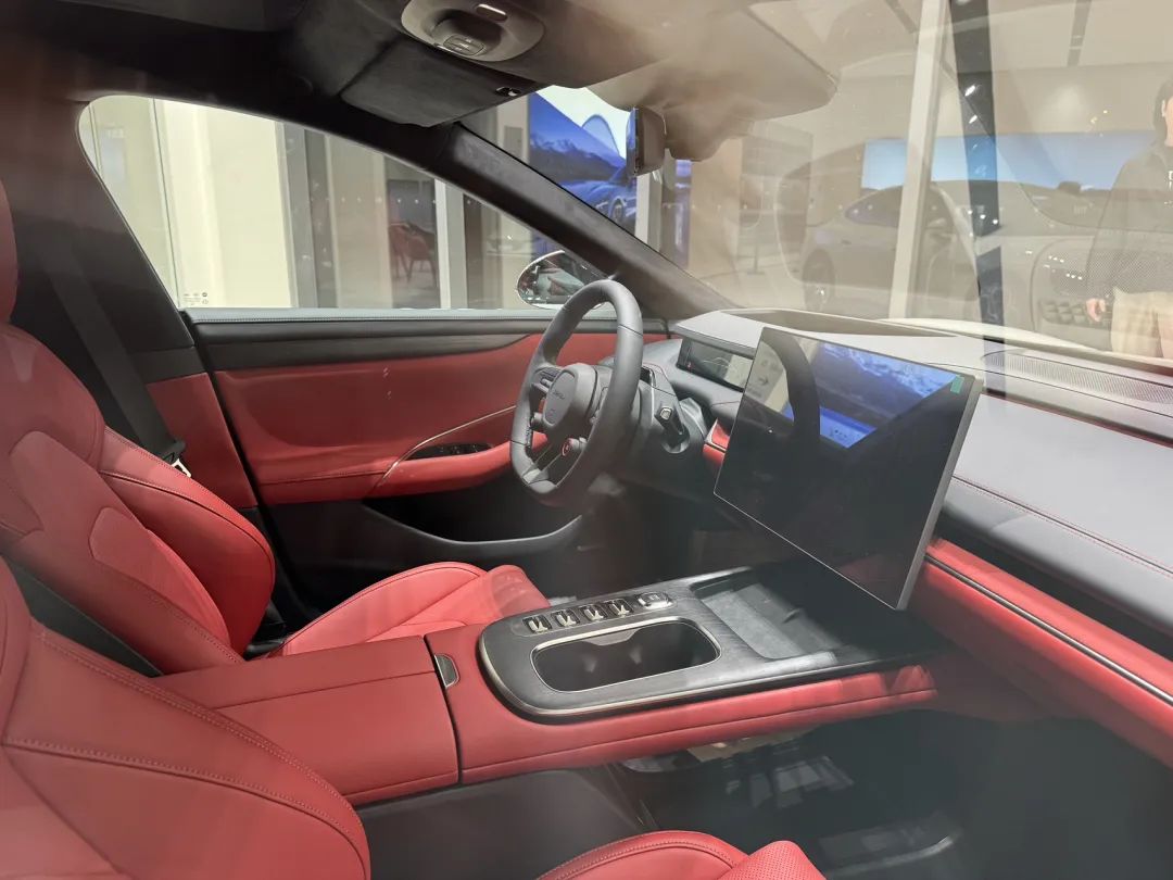 小米汽车的优势和劣势_配置与续航:小米汽车的技术优势解读_小米汽车优点