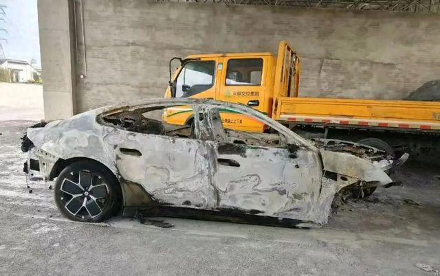 智能电动车事故频发,行业是否拿生命验证安全神话?