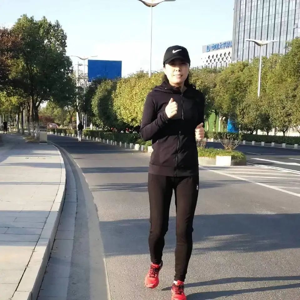 建立良好顾客关系的基石_建立良好顾客关系的途径有哪些_胖东来:构建良性沟通的顾客服务环境