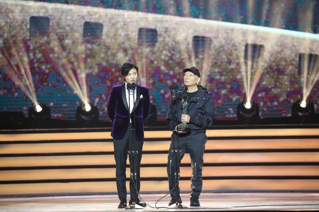 张晋的影视作品中的亲情表达_张晋的影视作品中的亲情表达_张晋的影视作品中的亲情表达