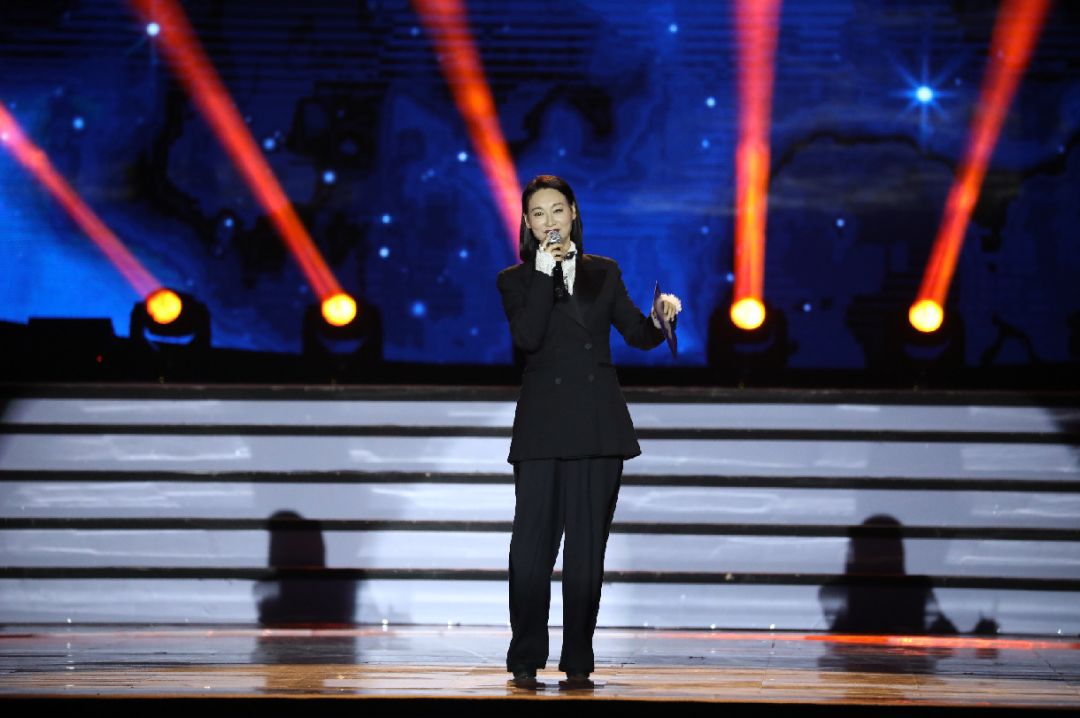 张晋的影视作品中的亲情表达_张晋的影视作品中的亲情表达_张晋的影视作品中的亲情表达