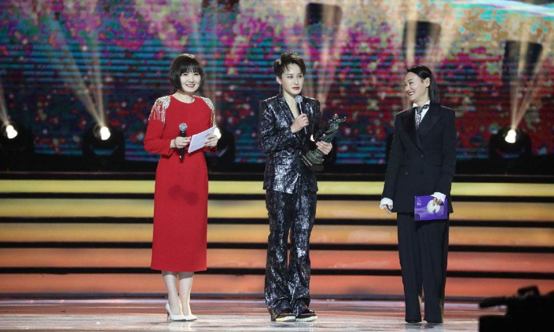 张晋的影视作品中的亲情表达_张晋的影视作品中的亲情表达_张晋的影视作品中的亲情表达