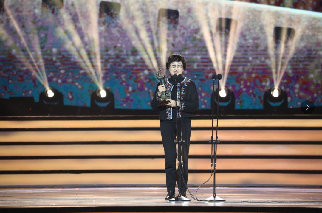 张晋的影视作品中的亲情表达_张晋的影视作品中的亲情表达_张晋的影视作品中的亲情表达