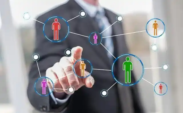 胖东来服务细节标准_服务于顾客，胖东来如何做好行业标杆_胖东来服务理念