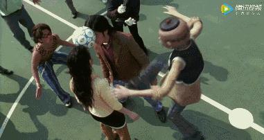 柏芝被虐片图片_张柏芝的影视作品中的温馨瞬间_留在校园里的温馨瞬间