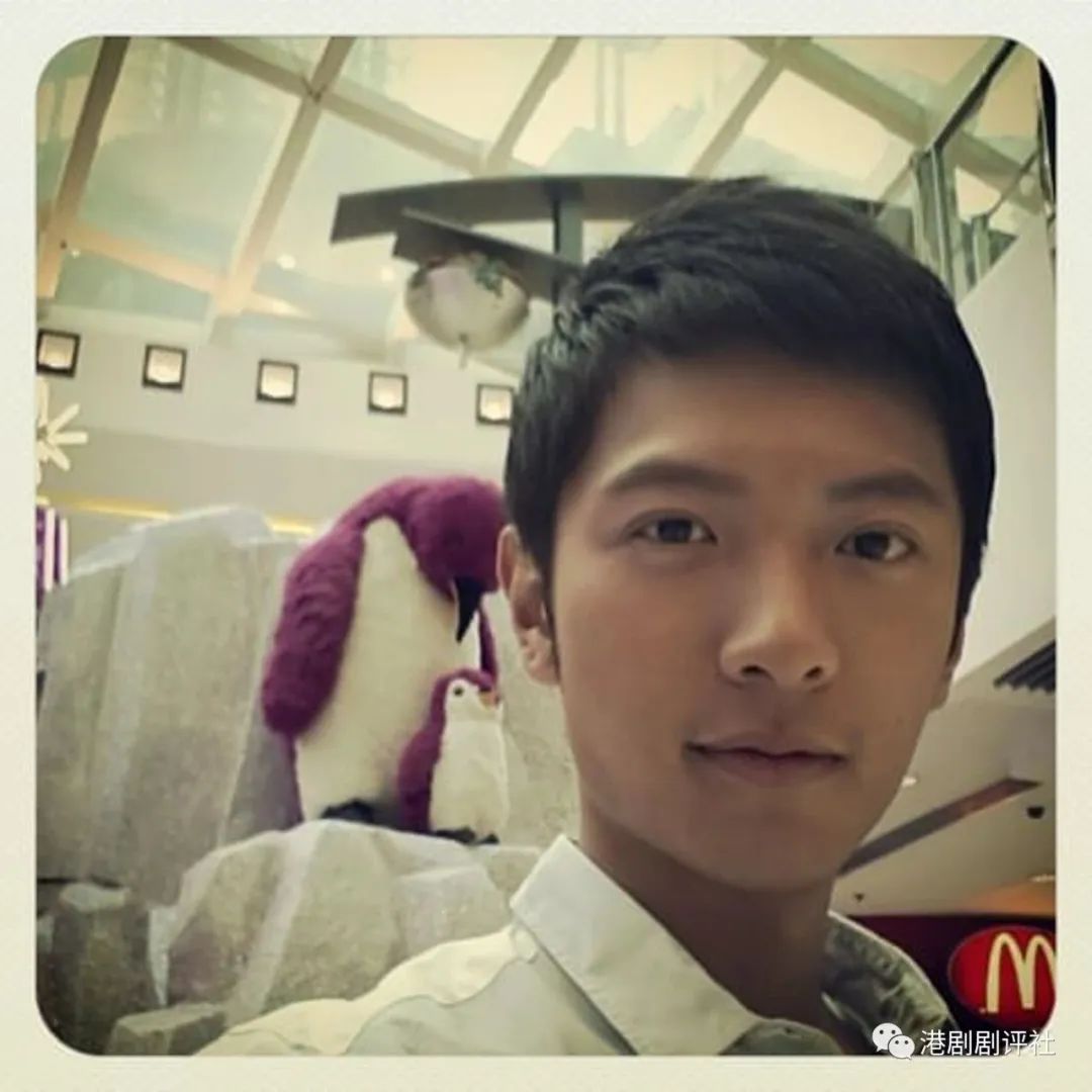 李易峰演技炸裂_李易峰演技也有提升_李易峰在新剧中挑战反派角色，演技受赞