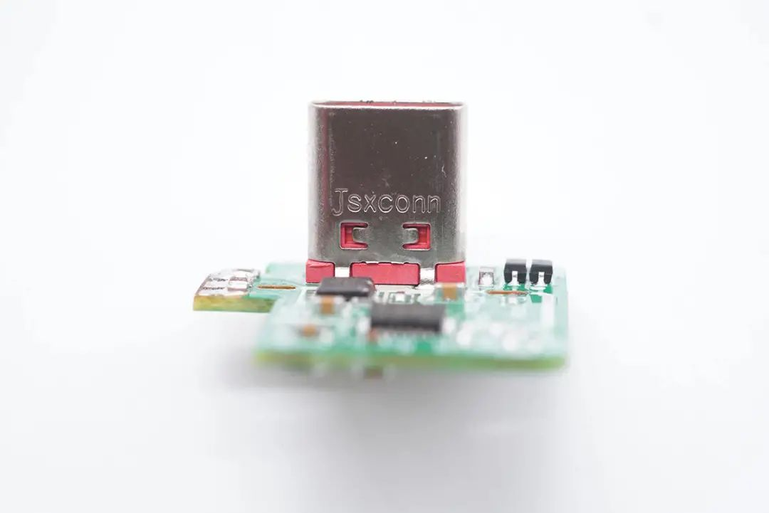 iqoo耳机好用吗_评测iQOO的耳机与音响设备选择_iqoo耳机音质