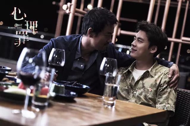 李易峰演技炸裂_李易峰在新剧中挑战反派角色,演技受赞_李易峰演技长进