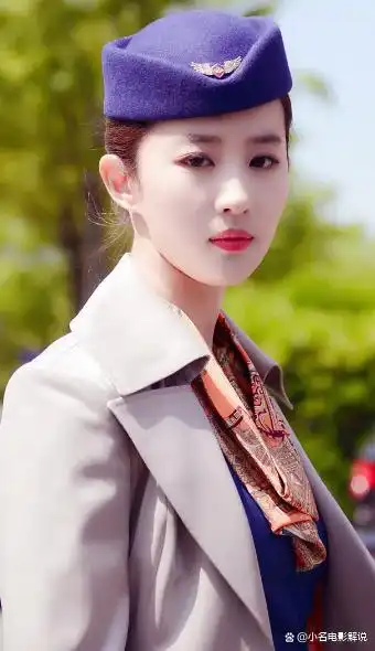 演员刘亦菲个人资料_刘亦菲的心路历程：从艺人到演员_中国艺人网艺人演员刘飘飘