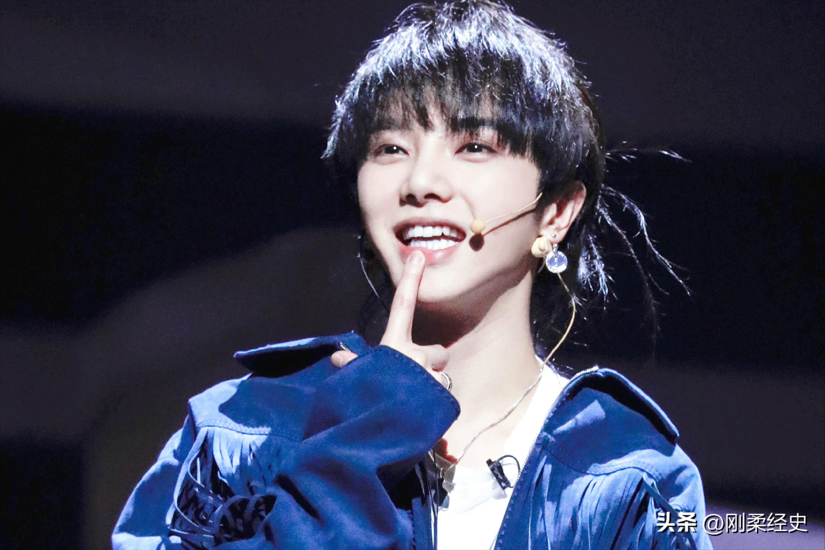 流行歌曲翻唱_华晨宇的经典翻唱，成为粉丝流行热曲_粉丝翻唱明星歌曲的综艺