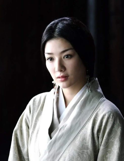 周瑜的地位与影响力_周瑜实力如何_骆驼祥子地位以及影响