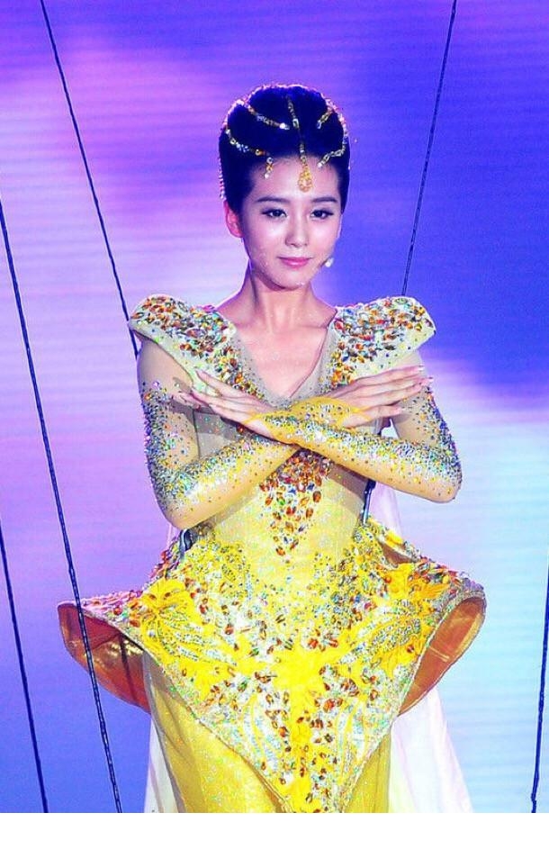 克拉恋人唐嫣演技_克拉恋人唐嫣非要演女一_唐嫣（Tang Yan） - 以电视剧《仙剑奇侠传三》和《克拉恋人》而受到欢迎。