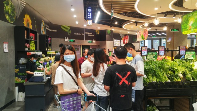 顾客的信赖宣传_顾客的信任来自于什么_构建顾客信任的胖东来服务哲学