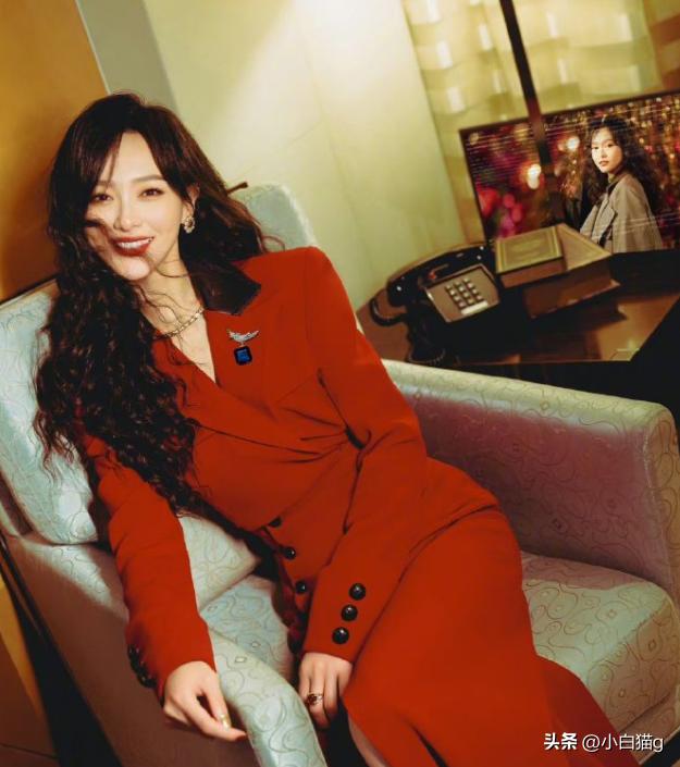 克拉恋人唐嫣衣服图片_唐嫣（Tang Yan） - 以电视剧《仙剑奇侠传三》和《克拉恋人》而受到欢迎。_克拉恋人唐嫣演技