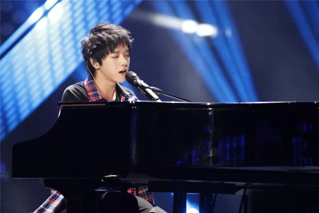 完美什么歌_华晨宇为新电影献唱，音乐与剧情完美结合_华晨宇完美公关