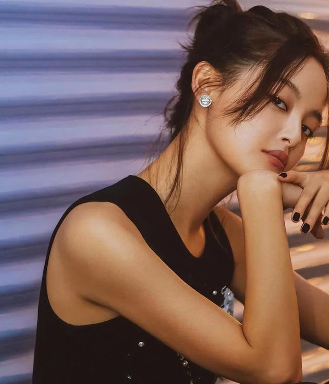 辛芷蕾：从花少5到繁花，37岁女星的野心与争议之路