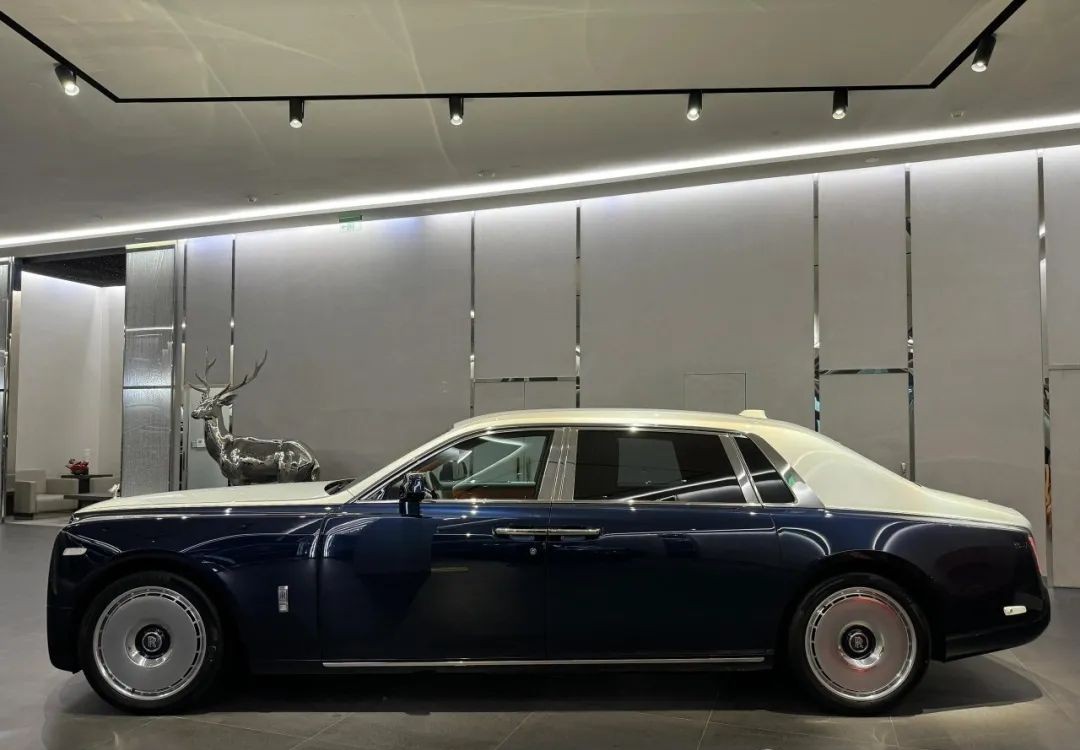 劳斯莱斯的车身材料与轻量化设计_劳斯莱斯量产车型_劳斯莱斯模型