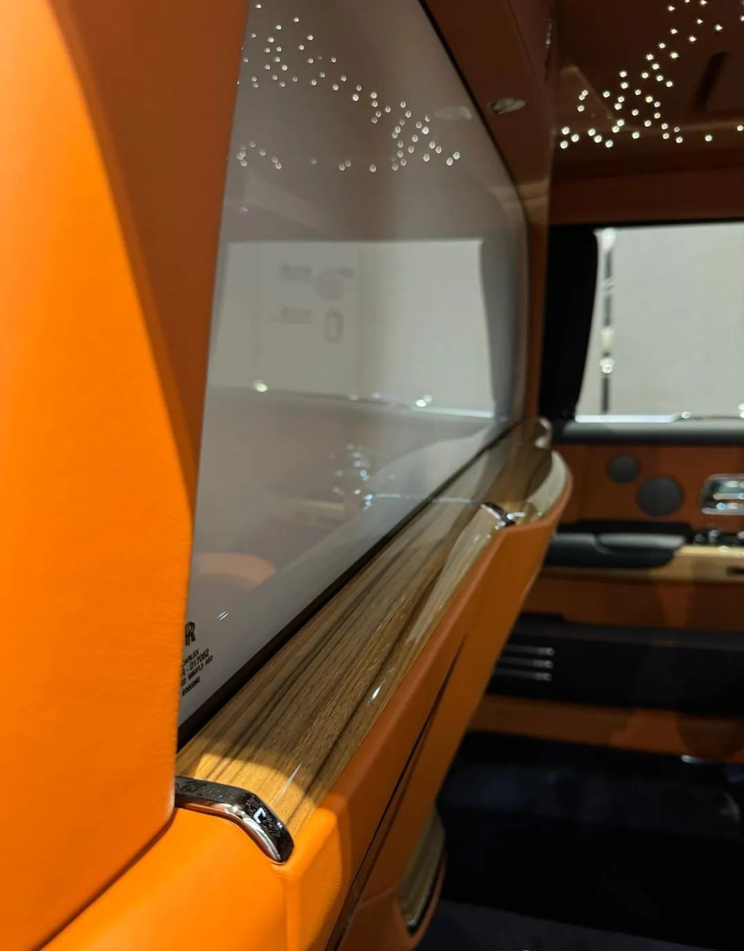 劳斯莱斯的车身材料与轻量化设计_劳斯莱斯模型_劳斯莱斯量产车型