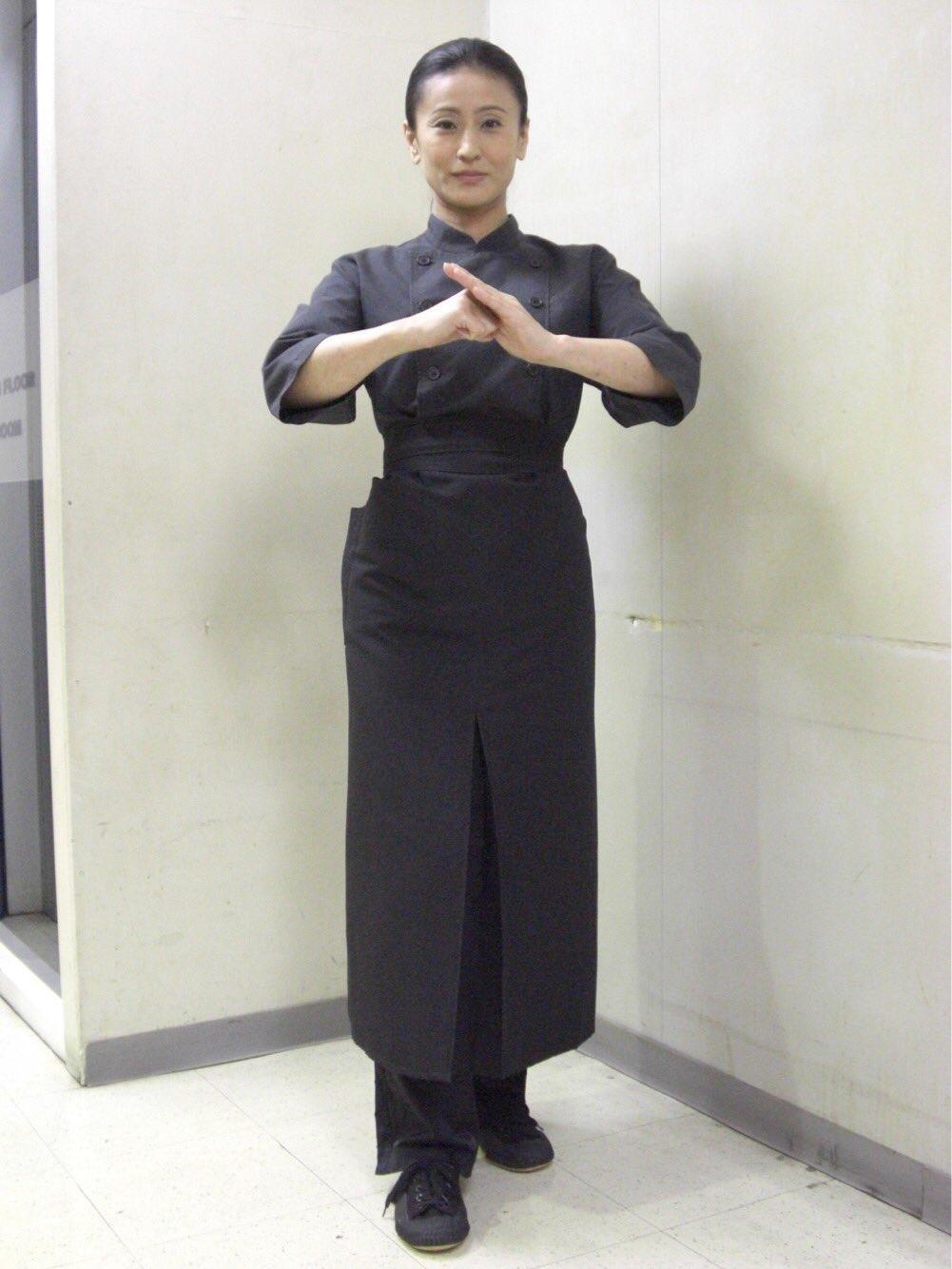 闻名省港澳的洪金宝大师片名_洪金宝的跨文化影响与交流_洪金宝打人妖跨档图片