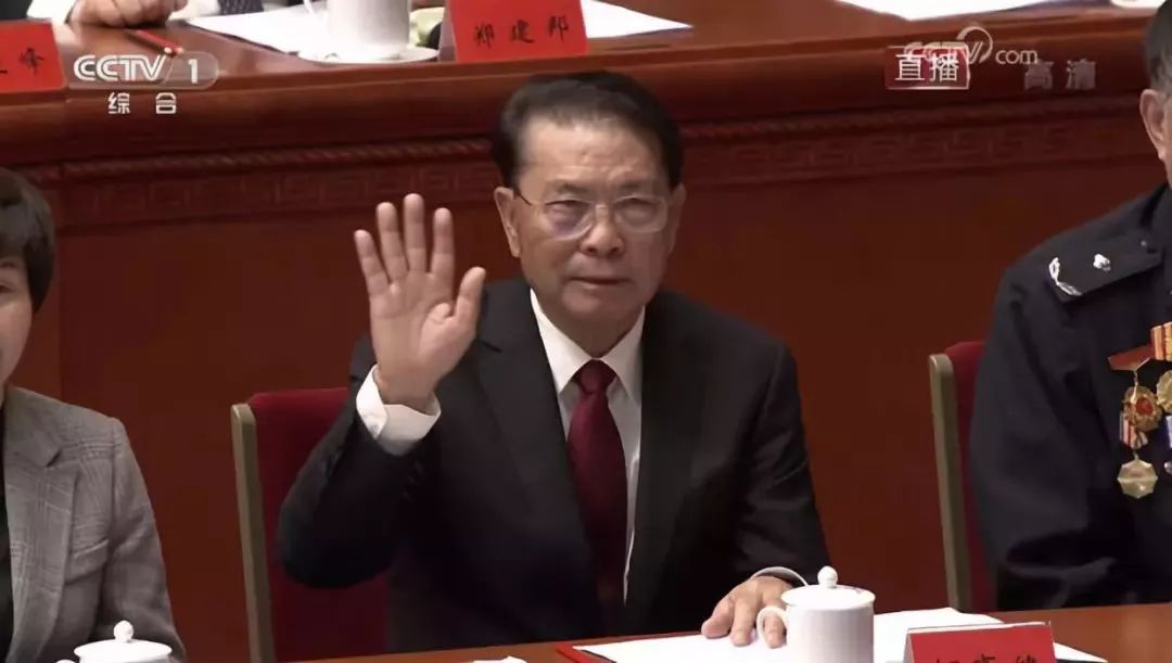 公益活动承担任务_公益和社会责任的区别_何享健的社会责任与公益活动