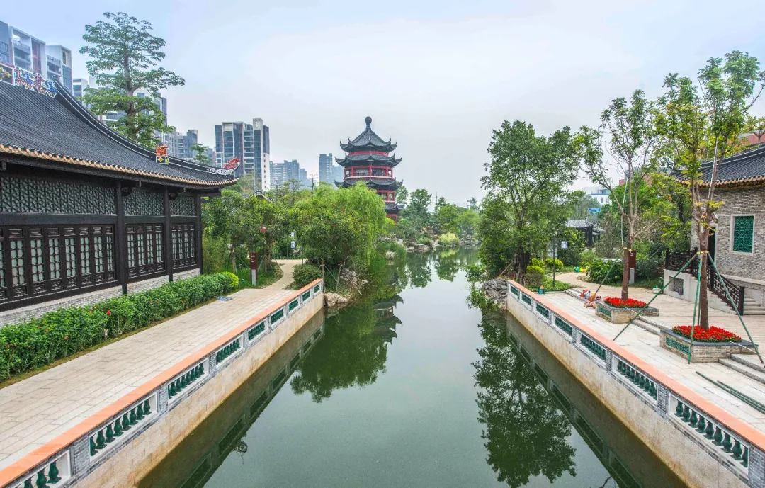 公益责任感_助力公益活动彰显社会责任_何享健的社会责任与公益活动