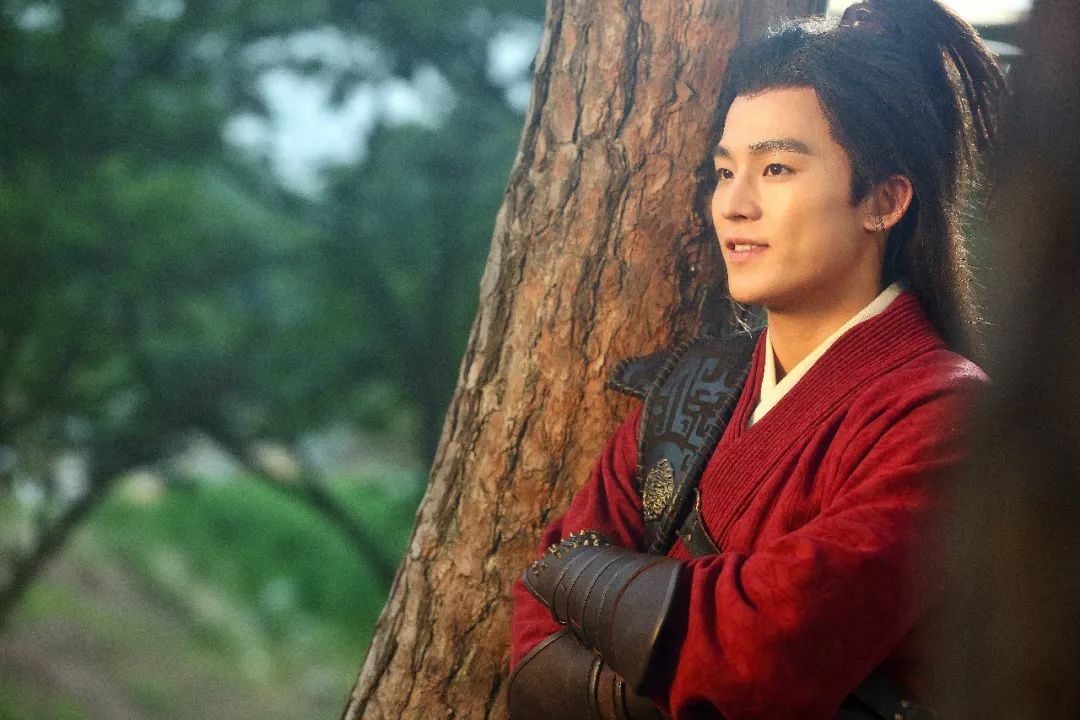 嬴政描述_嬴政影视形象_嬴政在历史剧中的形象塑造