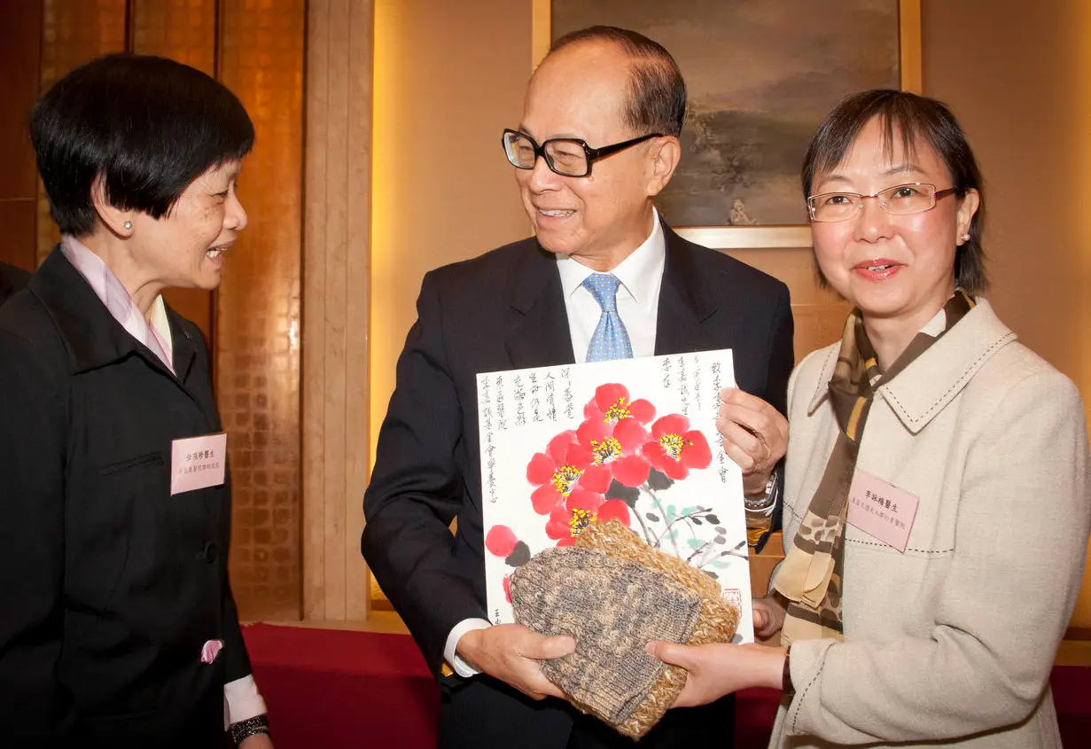 李嘉诚在房地产方面都发明了啥_李嘉诚对房地产的影响_李嘉诚与房地产行业的影响