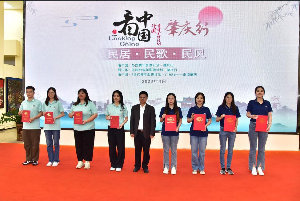 张敏与传统文化的交融_张敏与传统文化的交融_张敏与传统文化的交融