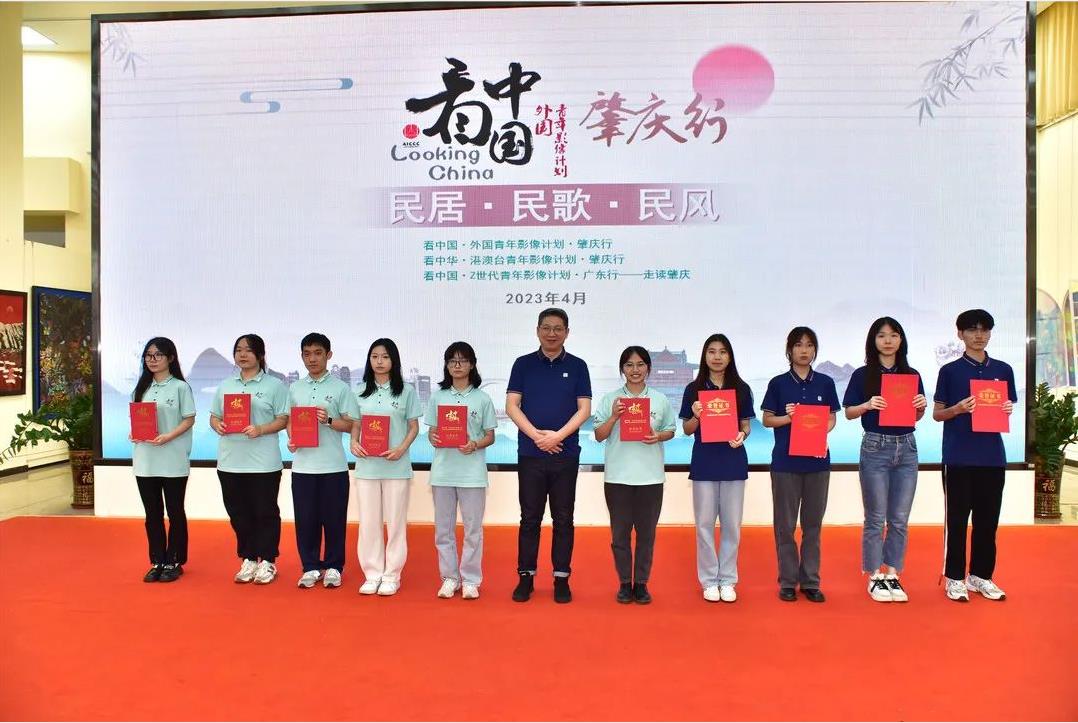 张敏与传统文化的交融_张敏与传统文化的交融_张敏与传统文化的交融