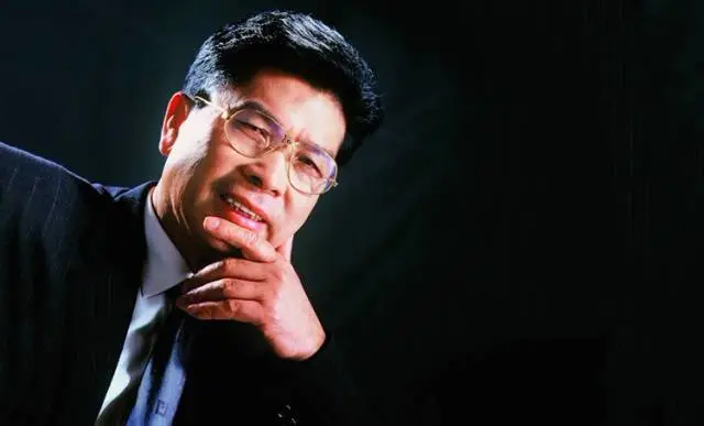 揭秘美的创始人何享健：中国商界扫地僧式人物的成功之道