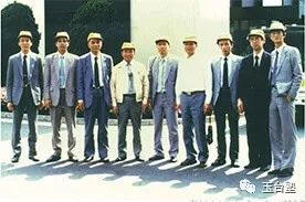 何享健如何打造全球化品牌_何享健旗下的上市公司_何享健家族企业