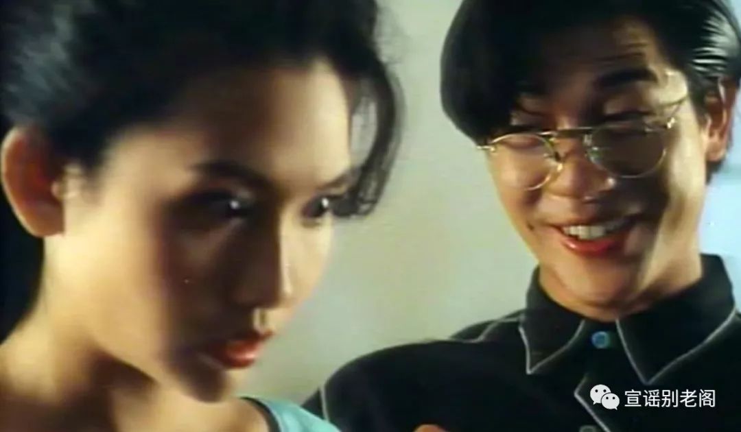 周慧敏的经典喜剧角色与搞笑瞬间_周慧敏搞笑电影_周慧敏的笑