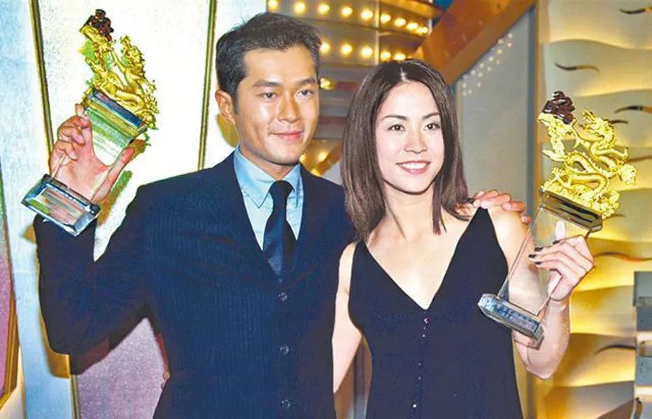 周慧敏的笑_周慧敏的经典喜剧角色与搞笑瞬间_调侃周慧敏