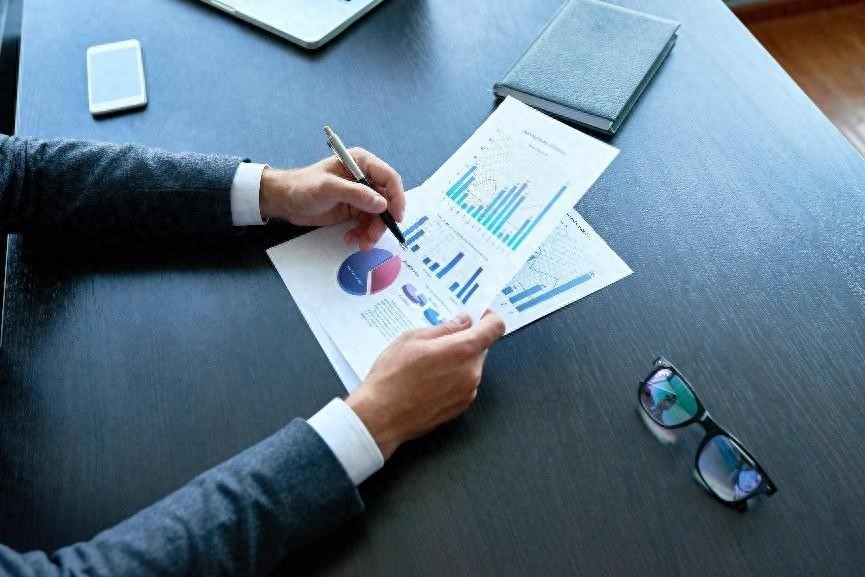 市场流动性指标有哪些_交易所提供流动性_您的卖单下达后，将进入交易所的订单簿，等待买家匹配您的卖价。卖单执行所需的时间取决于市场状况、交易量和您设定的价格。在流动性强的市场中，该过程几乎可以立即完成，但在波动性较大或流动性较差的市场中，可能