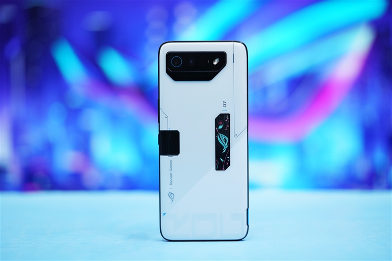 玩游戏选苹果新款哪一款好_玩游戏推荐苹果几_iPhone的游戏性能：如何选择适合的游戏？