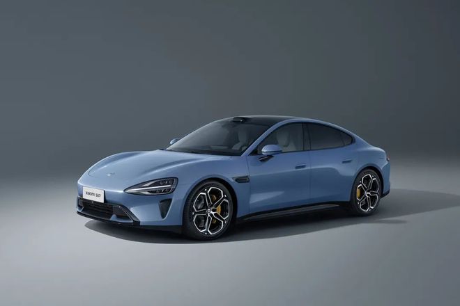 2024年续航超800公里纯电车推荐：小米SU7等车型价格与性能解析