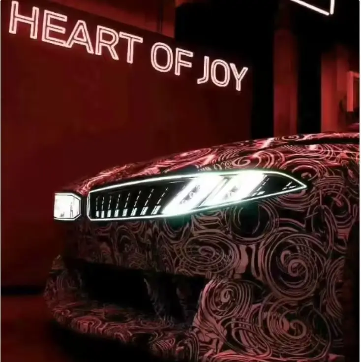 宝马全新一代纯电测试车惊艳亮相，概念车设计元素融入实际产品