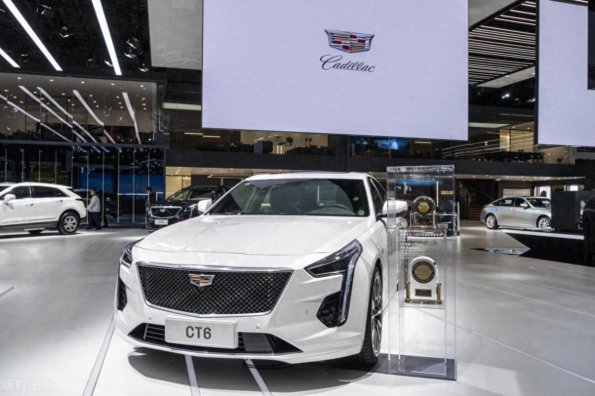 凯迪拉克保值率低下的原因分析：产品同质化与品牌竞争压力