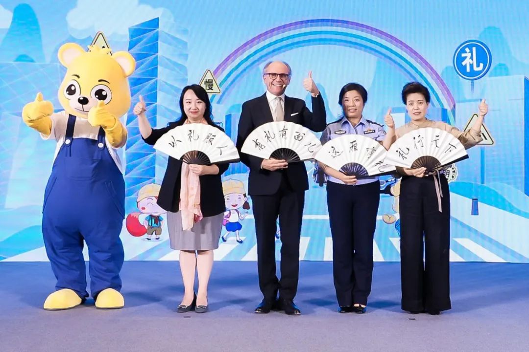 安全无小事：宝马的承诺与实践_安全无小事：宝马的承诺与实践_安全无小事：宝马的承诺与实践