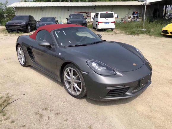 宾利的经典车型与现代车型的对比_北京现代有款和宾利一样_宾利和现代的关系