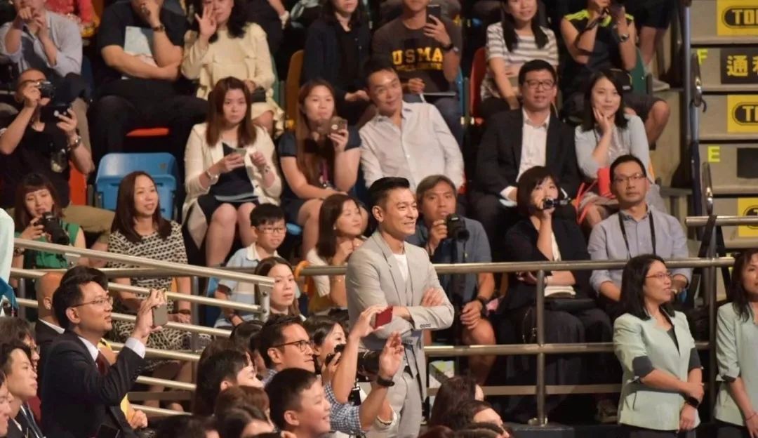 蓝洁瑛访谈视频_蓝洁瑛的情感经历与人生挑战_蓝洁瑛的人生教训