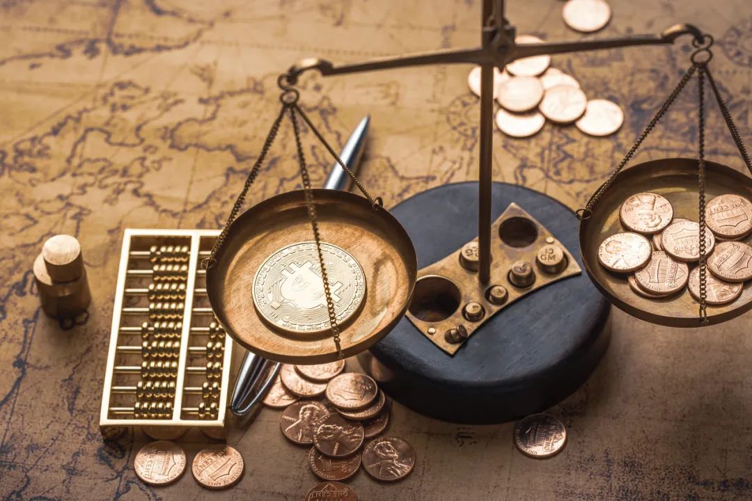 比特币总量限制_比特币占加密货币比例_有限供应：大多数加密货币的供应量都是固定的或有上限的，以造成稀缺性。例如，比特币的供应量上限为 2100 万。