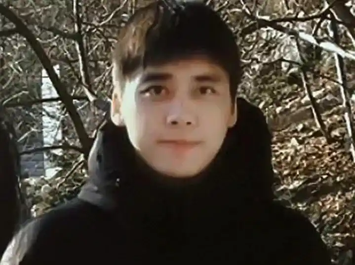 李易峰真人长什么样_李易峰真人有多帅_李易峰的个人生活曝光，真实一面令人心动