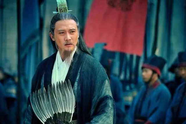 周瑜的身份和地位_周瑜身份是什么_周瑜的身份与政治背景