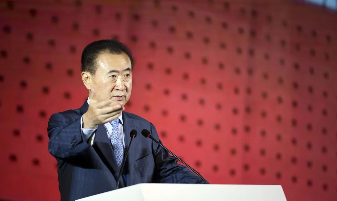 对王健林的领导方式分析_王健林与市场竞争的应对策略_王健林成功的机遇