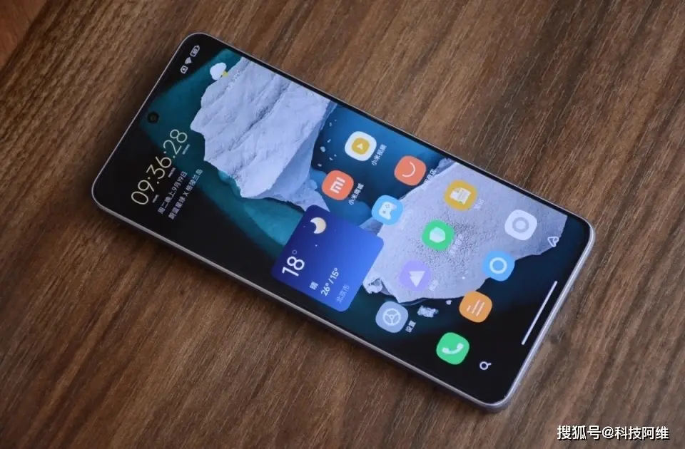 小米手机竞争者_小米手机在千元机市场的竞争力_小米手机竞争战略分析报告