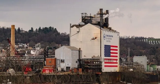 拜登总统禁止日本制铁收购美国钢铁公司，引发日美关系紧张