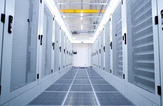 宝马测试视频_宝马汽车在安全测试中的卓越表现分析_宝马驾驶测试