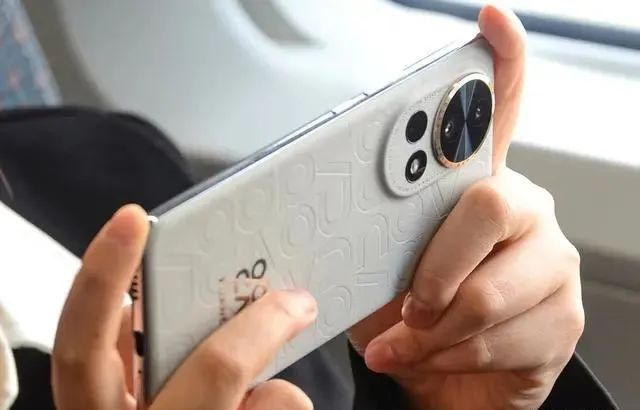 华为nova系列怎么样_华为nova系列全部手机_nova系列手机的最新功能亮点