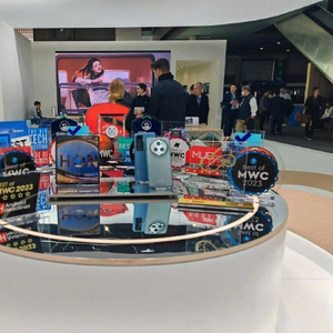 荣耀Magic5系列亮相MWC 2023，斩获30项大奖，重夺全球技术话语权